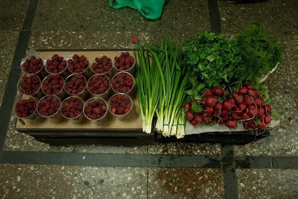 Почему не стоит покупать овощи и фрукты на стихийных рынках