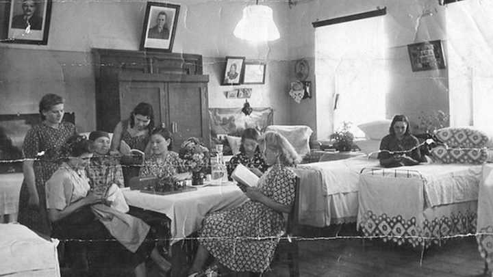 Вспоминая СССР: Как жилось женщинам в общежитии