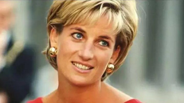 Es stellte sich heraus, dass Prinzessin Diana nicht so war, wie man sie sich vorstellte…(10 Bilder)