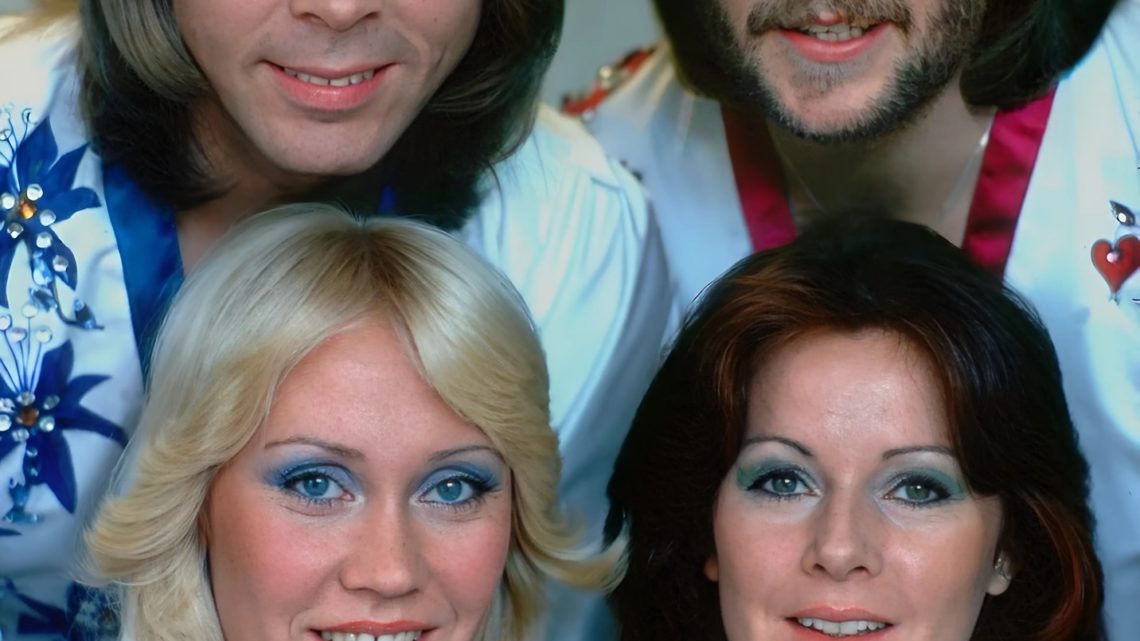 Zum ersten Mal seit 36 Jahren traten die ABBA-Sängerinnen gemeinsam in einer öffentlichen Sendung auf und das muss man gesehen haben