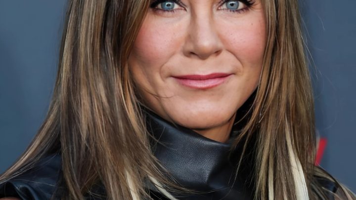 Jennifer Aniston enthüllte eine überraschende Tatsache, während sie in einer 21 Millionen Dollar teuren Luxusvilla trainierte – inmitten von Gerüchten über eine Affäre mit Pedro Pascal
