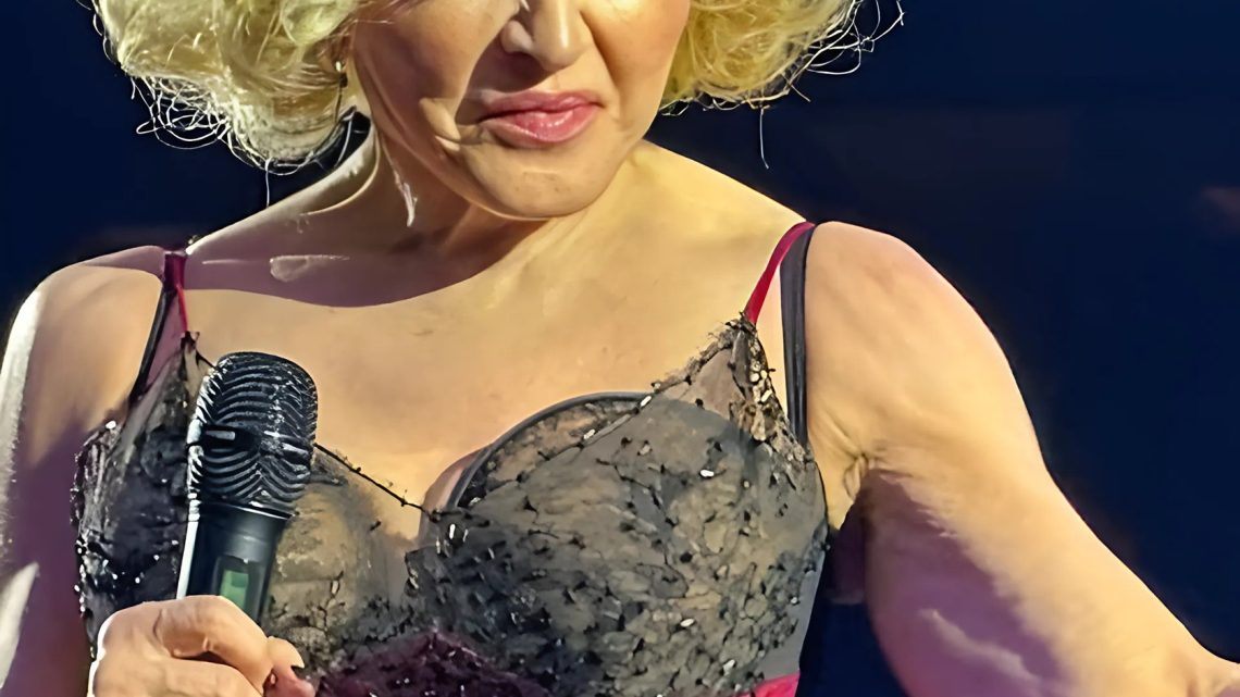 Madonna gab ein Konzert zu Ehren der Volljährigkeit ihrer Tochter Madonna gab ein Konzert zu Ehren der Volljährigkeit ihrer Tochter