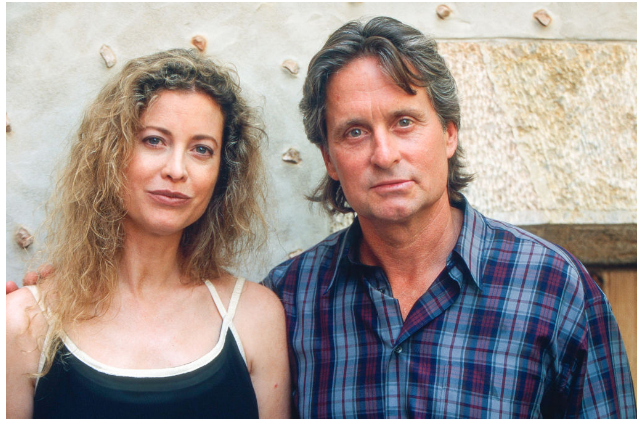 Michael Douglas‘ Ex-Frau Deandra erhielt bei der Scheidung 45 Millionen Dollar – so lebt sie heute Michael Douglas‘ Ex-Frau Deandra erhielt bei der Scheidung 45 Millionen Dollar – so lebt sie heute