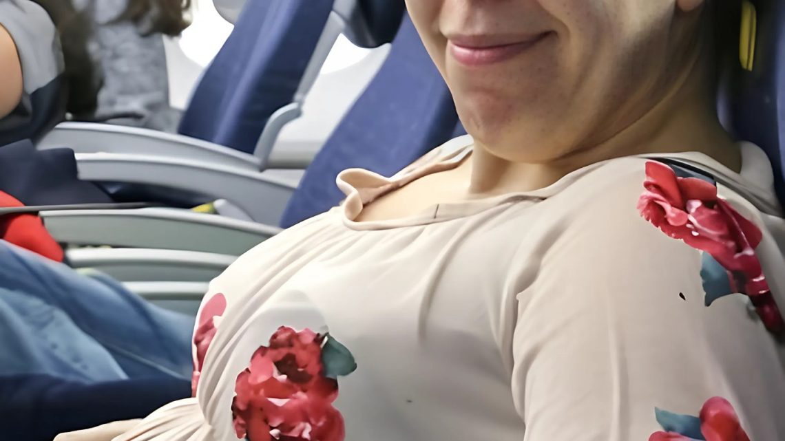 Eine schwangere Frau muss während des Fluges knien – der schockierende Grund dafür. Eine schwangere Frau muss während des Fluges knien – der schockierende Grund dafür.