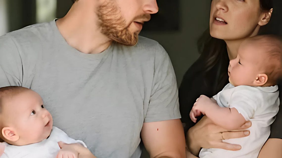 MEIN MANN HAT MICH MIT UNSEREN NEUGEBORENEN SÖHNEN VERSTOSSEN, OHNE ZU AHNEN, DASS ER MICH IN EINIGEN JAHREN UM HILFE BITTEN WÜRDE. MEIN MANN HAT MICH MIT UNSEREN NEUGEBORENEN SÖHNEN VERSTOSSEN, OHNE ZU AHNEN, DASS ER MICH IN EINIGEN JAHREN UM HILFE BITTEN WÜRDE.