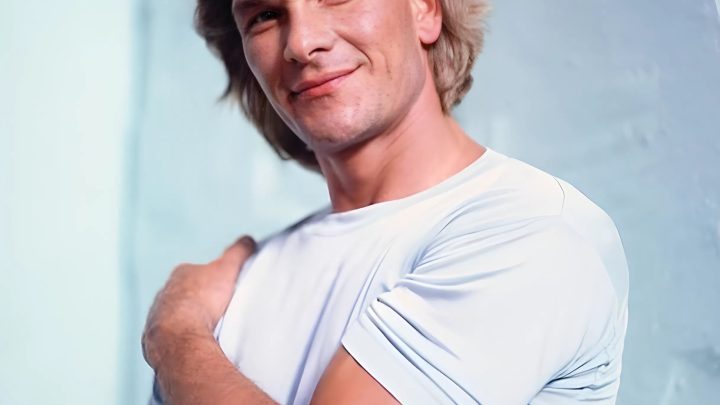 Patrick Swayzes jüngerer Bruder sieht genauso aus wie er! Sehen Sie sich die verblüffende Ähnlichkeit an!