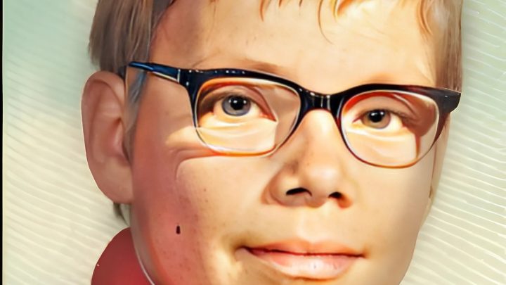 Sie werden nie glauben, dass dieser kleine Junge der berühmteste Actionfilmschauspieler ist.