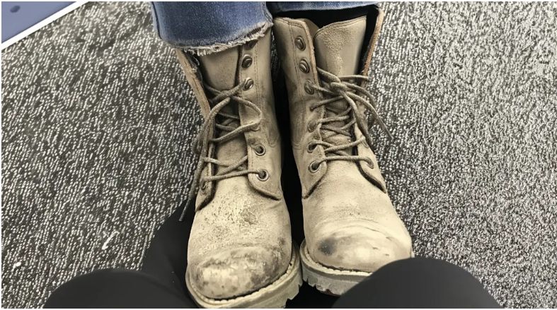 Meine Winterstiefel waren abgetragen, aber mein Mann weigerte sich, mir neue zu kaufen, und sagte: „Ich entscheide, wie ich mein Geld ausgebe.“ Meine Winterstiefel waren abgetragen, aber mein Mann weigerte sich, mir neue zu kaufen, und sagte: „Ich entscheide, wie ich mein Geld ausgebe.“