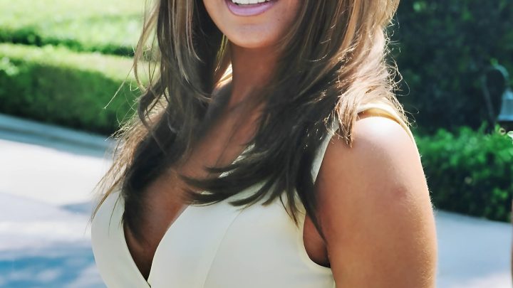 Tara Patrick ist auch mit fünfzig noch in der Form einer Malibu-Rettungsschwimmerin…