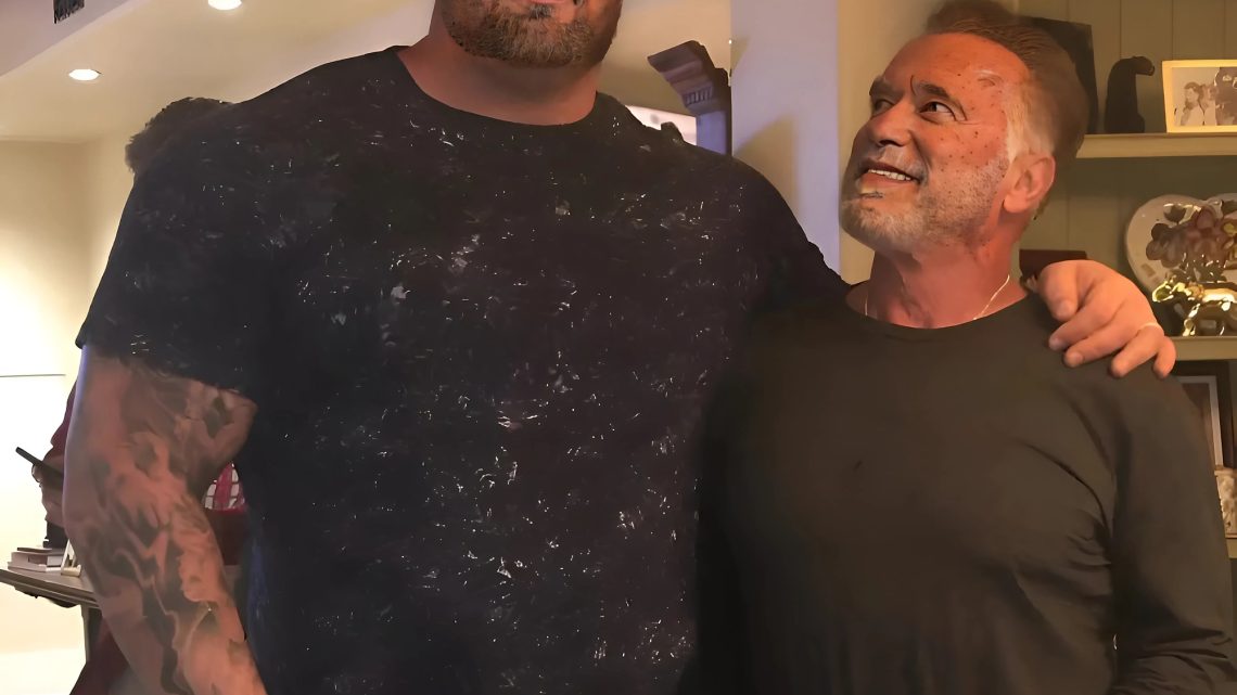 Er ist über zwei Meter groß, sie 157 cm. Haben Sie dieses Starpaar erkannt?