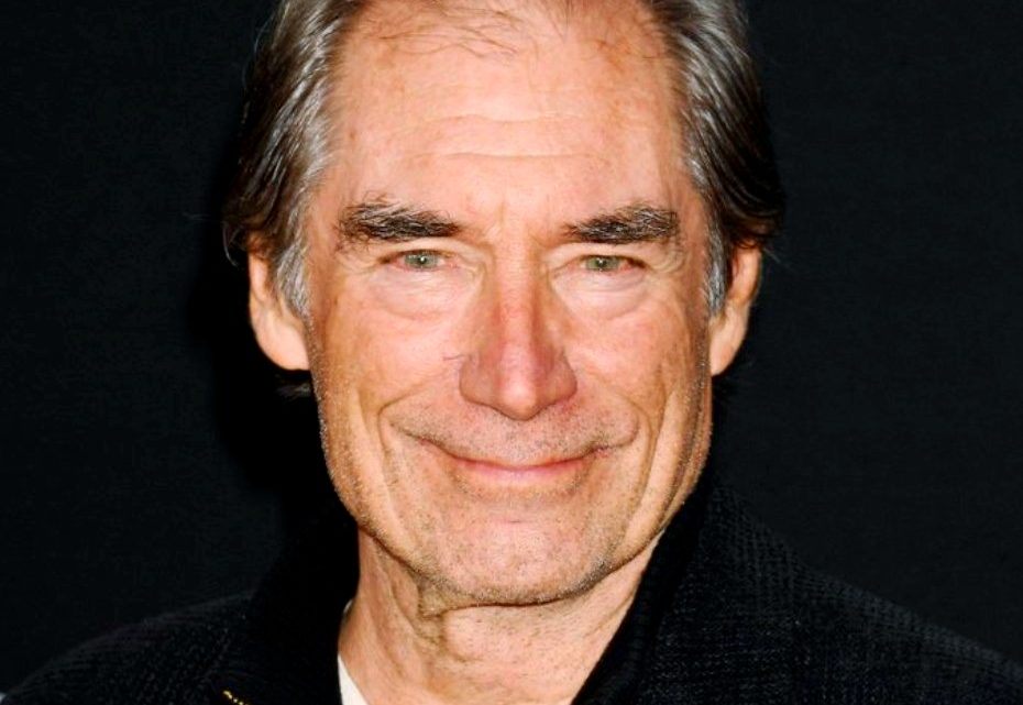 Es ist kaum zu glauben, dass dieser alte Mann einst als Hollywood-Schönheitsideal galt und bei Frauen sehr beliebt war. Es ist kaum zu glauben, dass dieser alte Mann einst als Hollywood-Schönheitsideal galt und bei Frauen sehr beliebt war.