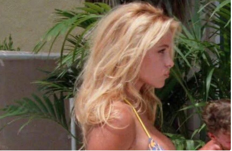 Pamela Andersons Erfolg und Popularität begann am Strand von Malibu.