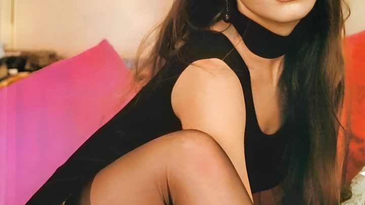 Ornella Muti hat nicht vor, alt zu werden. Wie kann man mit 69 wie eine 20-Jährige aussehen?