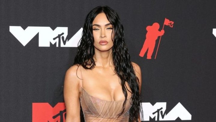 Scham? Kennen wir nicht: 7 Stars, die in transparenten Kleidern ihren Körper selbstbewusst zeigten!