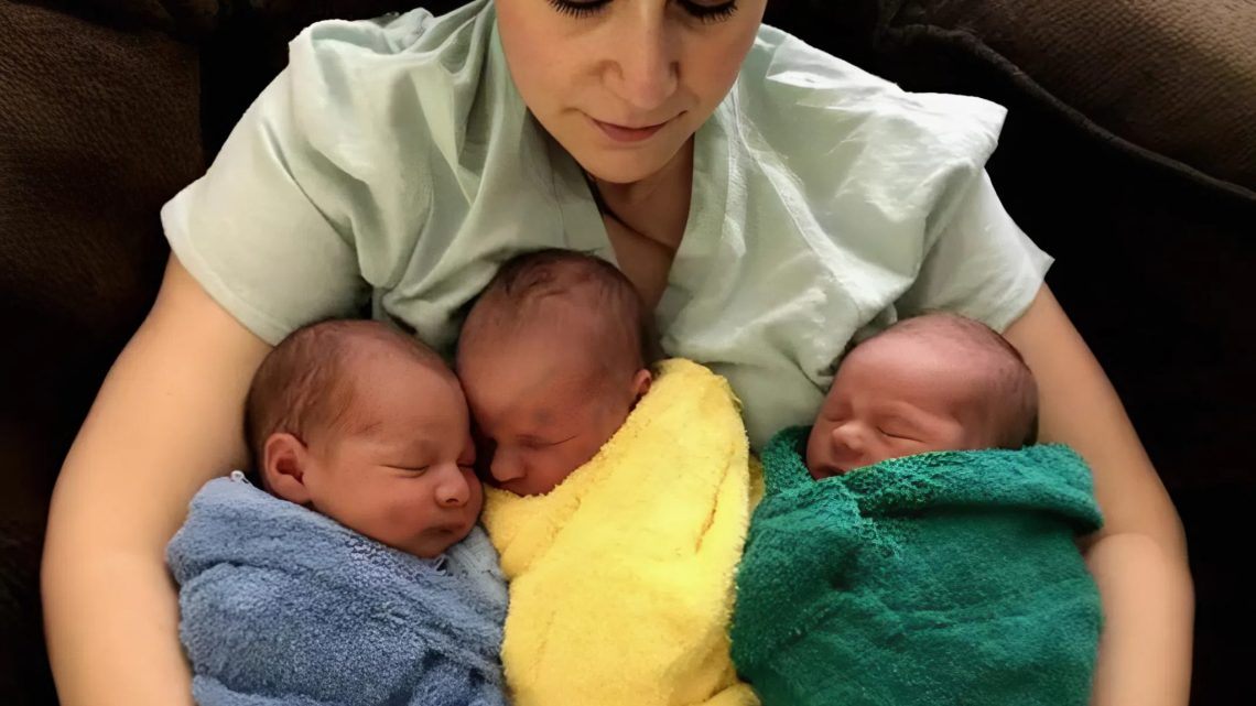 Ein reicher Mann schenkte mir ein Haus, weil ich eine alleinerziehende Mutter von Drillingen war, die sich schwer tat – aber darin fand ich einen unerwarteten Brief von ihm.