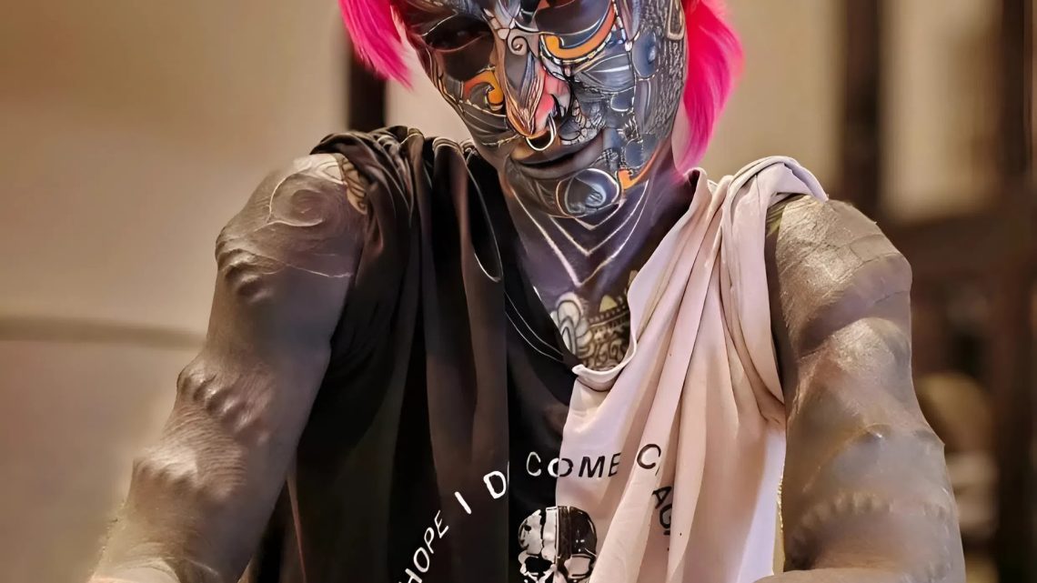 Sie war eine Schönheit, aber jetzt… Jetzt besteht ihr Körper zu 99,98 % aus Tätowierungen.