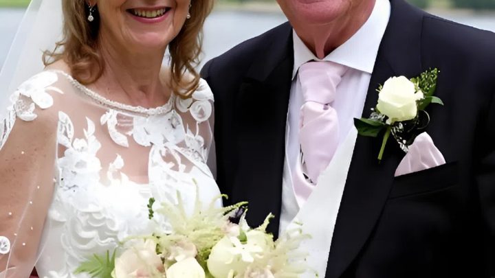 Gabriel war dreiundvierzig, ich dreiundfünfzig, und der Altersunterschied von zehn Jahren war nichts im Vergleich zu den einundzwanzig-, dreiundzwanzig- und fünfundzwanzigjährigen Kindern, die mich ansahen, als wäre ich ein Raubüberfall in Menschengestalt.