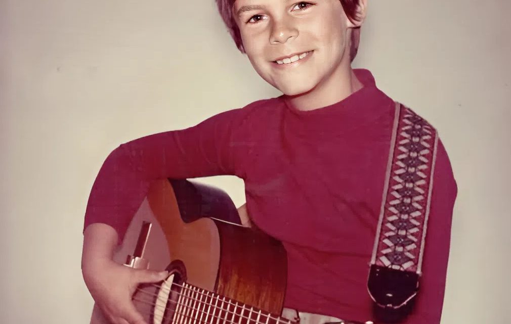 Können Sie erraten, wem dieses unkenntliche Kinderfoto gehört?