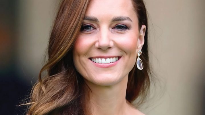 „Louis hat alle in den Schatten gestellt“: Der jüngste Sohn von Kate Middleton hat bei einem Festgottesdienst die Blogger gerührt.