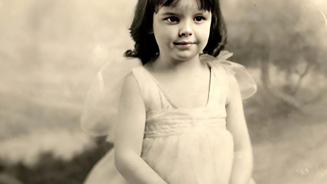 Hinter dem Glanz: Die dunkle Kindheit einer Hollywood-Ikone