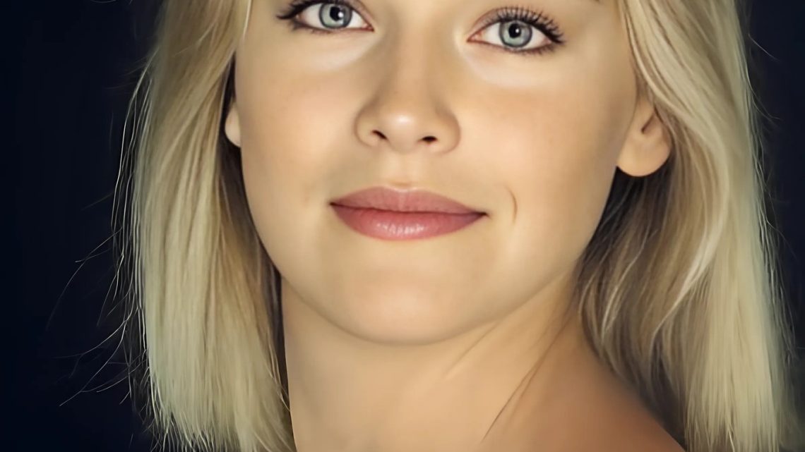 Eine Frau ohne Alter! Die 66-jährige Sharon Stone sorgte in einem transparenten Kleid für Furore.