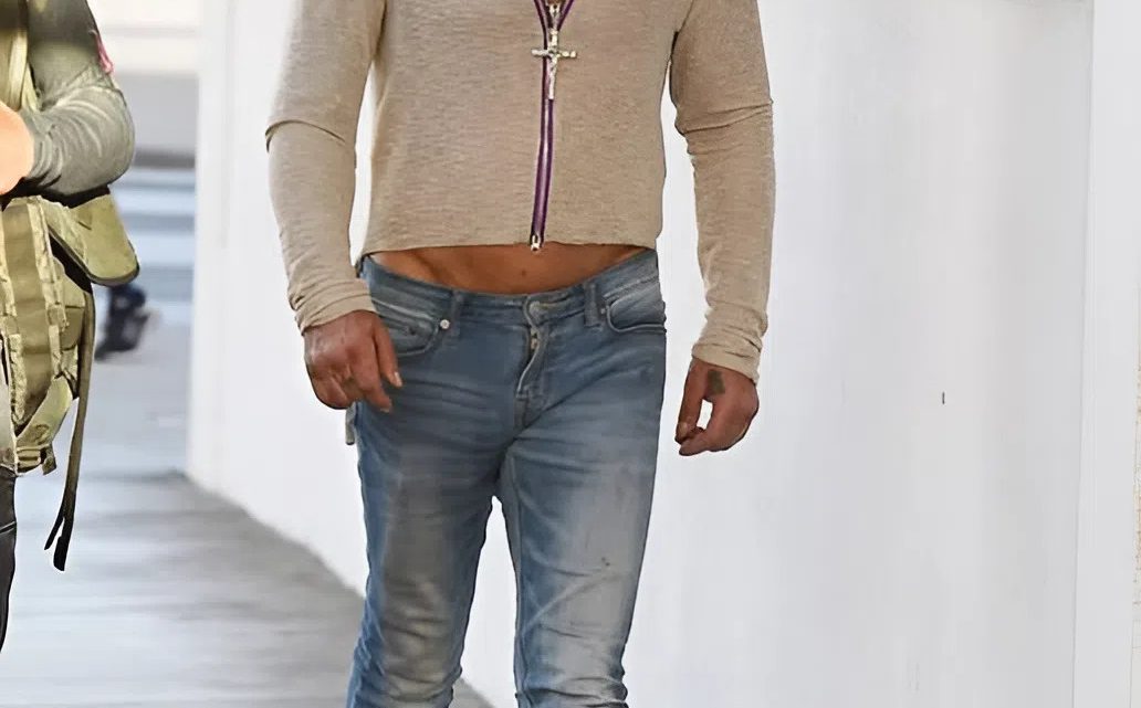 „Früher brach er in ganz Hollywood Herzen, heute sieht er ganz anders aus!“ Erkennen Sie diesen Kultschauspieler, der die Herzen von Millionen Zuschauern erobert hat?