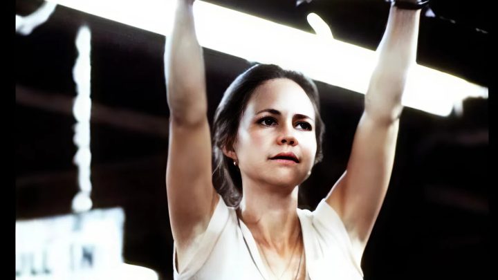 Die dunkle Wahrheit hinter Sally Fields Oscar-Gewinn in Norma Rae