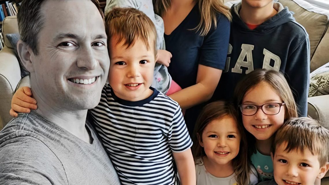 Mein Mann starb und hinterließ mir sechs Kinder – dann fand ich eine Schachtel, die er in der Matratze unseres Sohnes versteckt hatte.