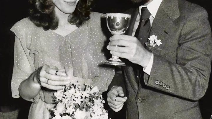 Erinnerst du dich an dieses berühmte Paar? Schau dir ihr seltenes Hochzeitsfoto aus dem Jahr 1978 an und sieh dir an, wie sie heute aussehen!