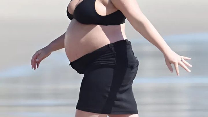 Reality-Show-Star überrascht ihre Fans am Strand – schwanger und kaum wiederzuerkennen!: Erkennst du sie?