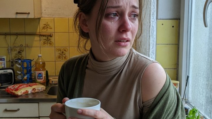 Warum bist du überhaupt gekommen? – Ein emotionaler, dramatischer Abend voller unverhoffter Offenbarungen zwischen Tante und Nichte
