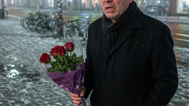 Verloren im Sturm der Veränderungen: Wie ein Mann an Silvester alles verlor, was ihm lieb war