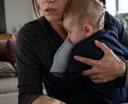 Erschütternde Enthüllung: Wie mein Ehemann und seine Eltern den DNA-Test für unseren Sohn erzwangen und unsere Familie auf die Probe stellten