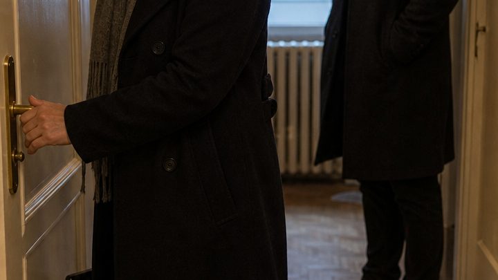 Sie verließ ihre Familie für den Mann, den sie liebte, und nur zwei Tage später traf sie ein furchtbarer Verlust: Welcher Schmerz die Schauspielerin Clara Hoffmann zerbrach