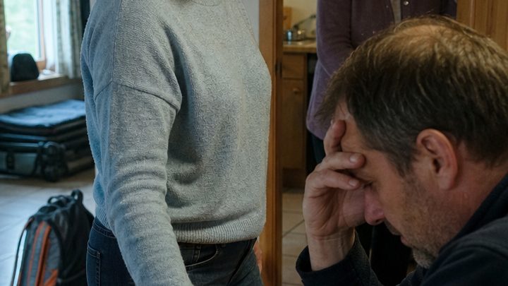 „Für vier reicht dieser Platz gerade noch – aber wohin mit den Gästen?“ Als meine Schwiegermutter dann auch noch meinen Sohn aus dem Ferienhaus werfen wollte, legte ich den Mietvertrag auf den Tisch
