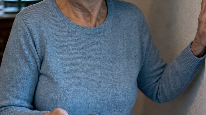 Sie heiratete ihren Schulschwarm und verschwand für drei Jahrzehnte aus seinem Leben – was aus der Frau des späteren Staatsoberhaupts wurde, blieb lange ein Rätsel